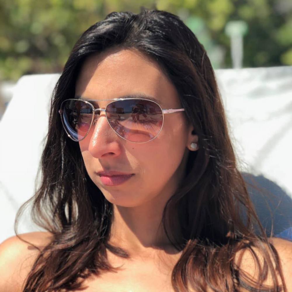 Meet your Posher, Rebecca